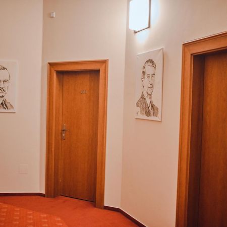 Hotel Grand Hradec Kralove Ngoại thất bức ảnh
