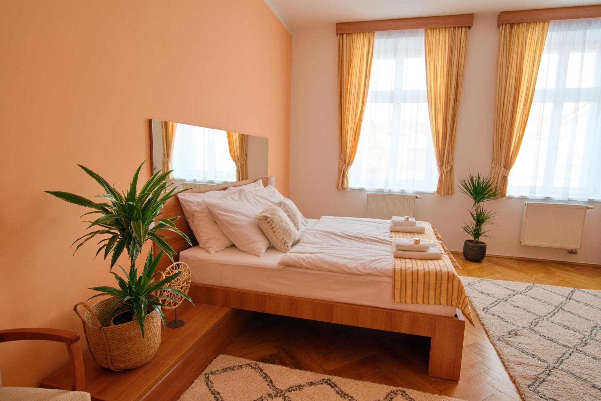 Hotel Grand Hradec Kralove Ngoại thất bức ảnh